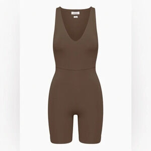 Babaton Aritzia Contour V-Neck Romper brown size XS spring 2023 collection